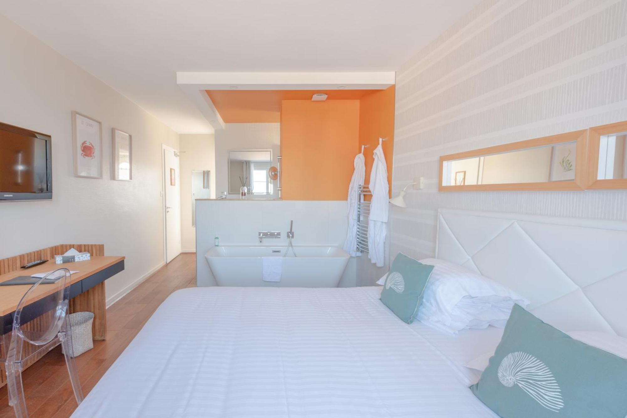 Hotel La Baie Des Anges Spa Marin Landéda Buitenkant foto